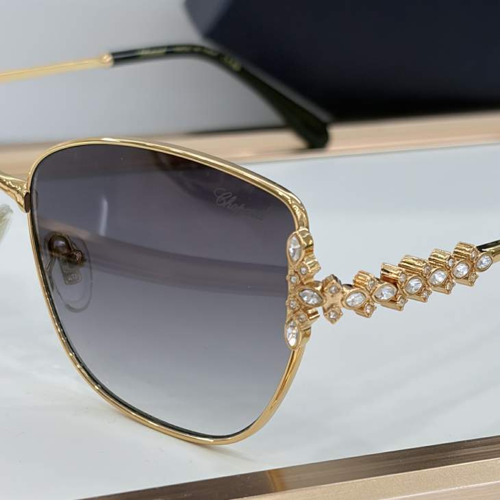 Picture of Chopard Sunglasses _SKUfw80050464fw